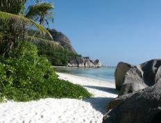 世俱杯-跨界对飚，当诺坎普的呐喊见证英格拉姆的巨星加冕