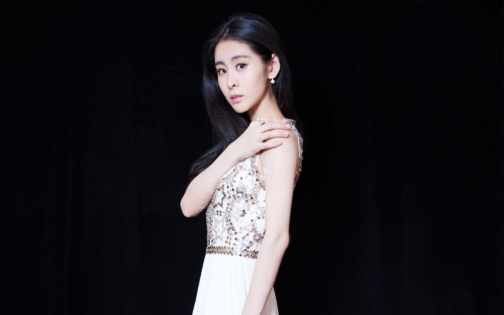 世俱杯时间-教科书级防守!库尔图瓦神扑助皇马雷恩巅峰战击退葡萄牙劲旅